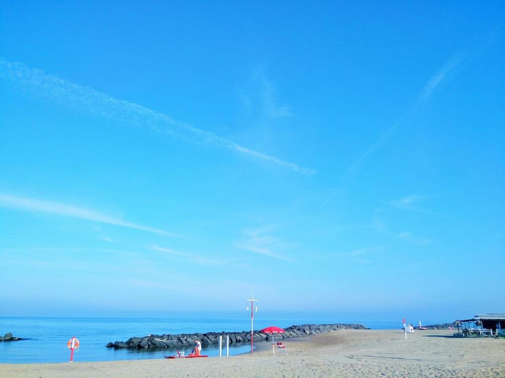 Hotel Riviera Fiumicino Buitenkant foto