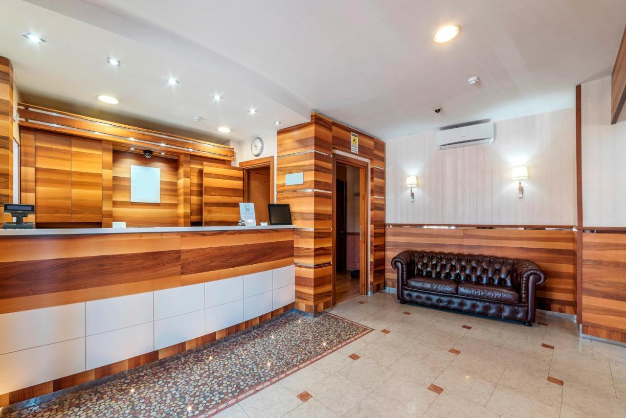 Hotel Riviera Fiumicino Buitenkant foto