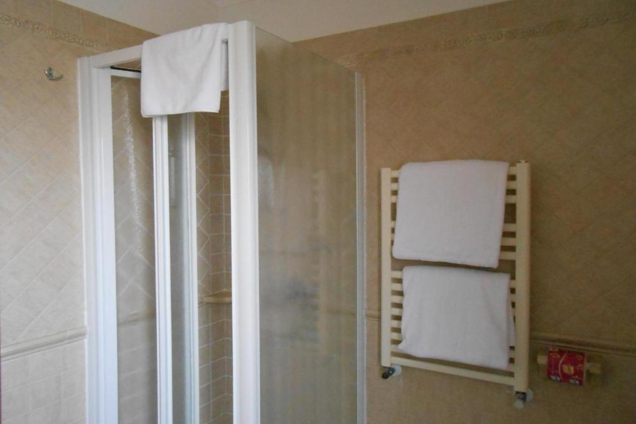 Hotel Riviera Fiumicino Buitenkant foto