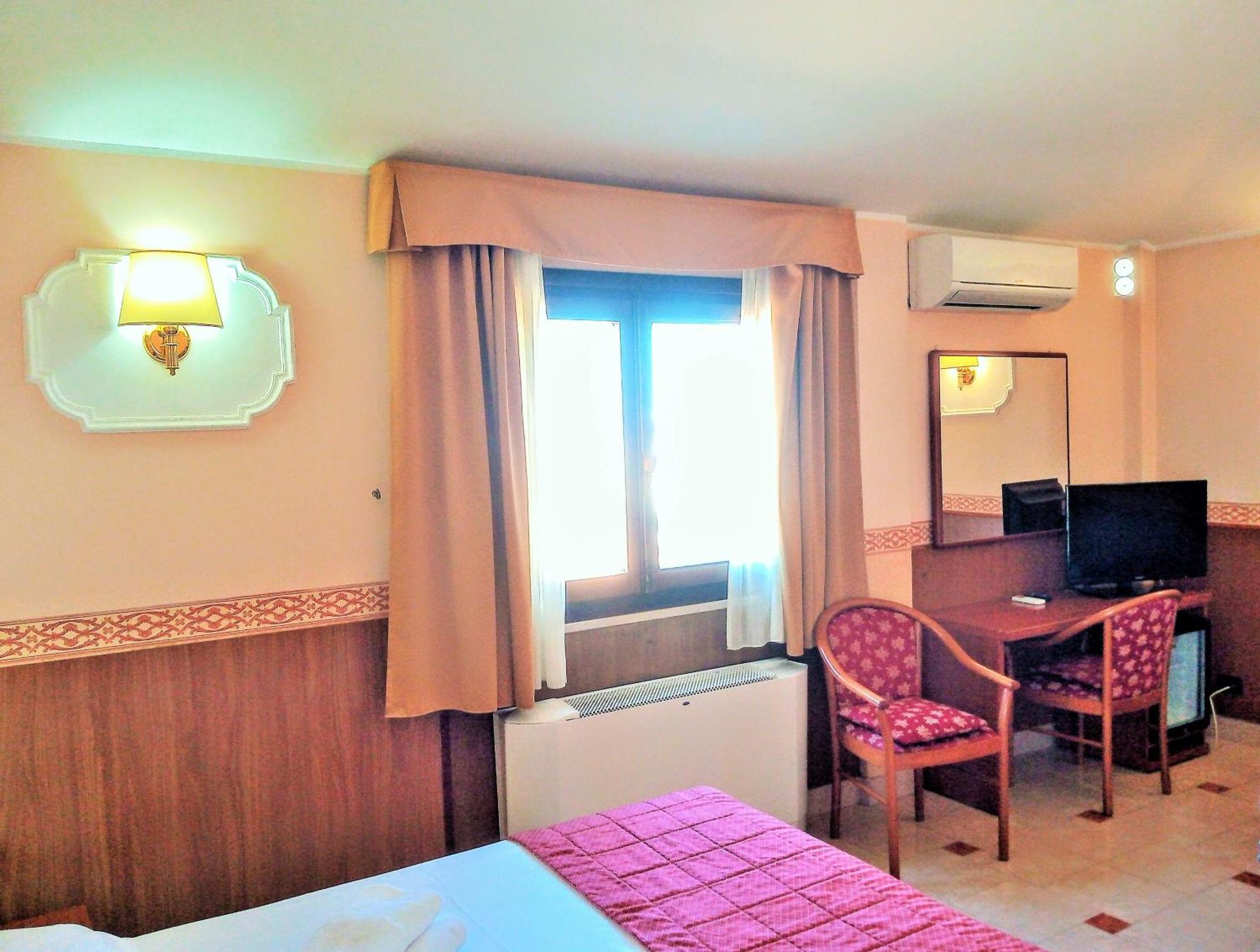 Hotel Riviera Fiumicino Buitenkant foto